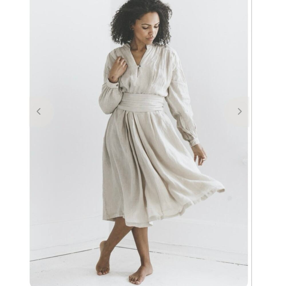 Black Crane Poet Dress
Size: Small
Color: Oatmeal